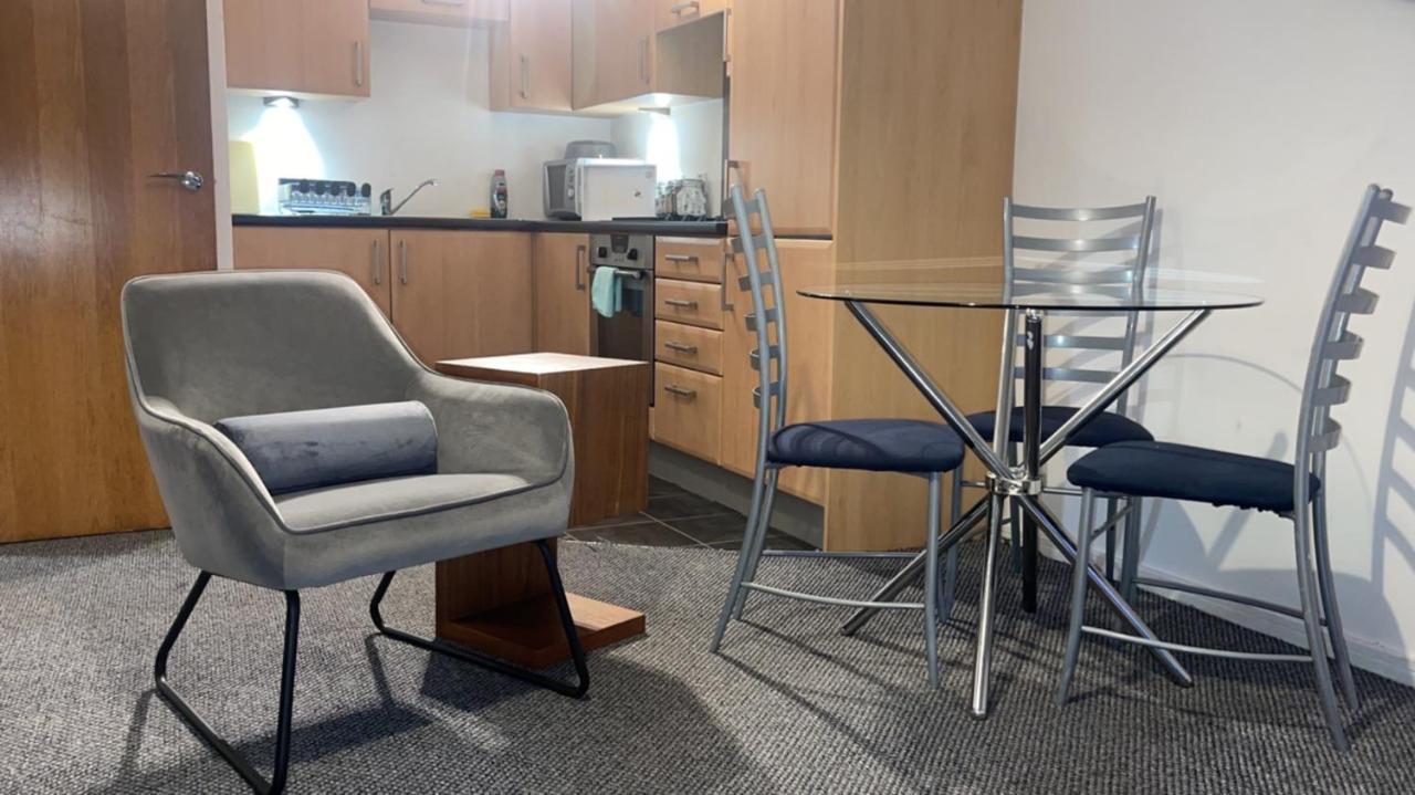 Luxury 1 Bed Apartment With Parking Манчестер Екстер'єр фото